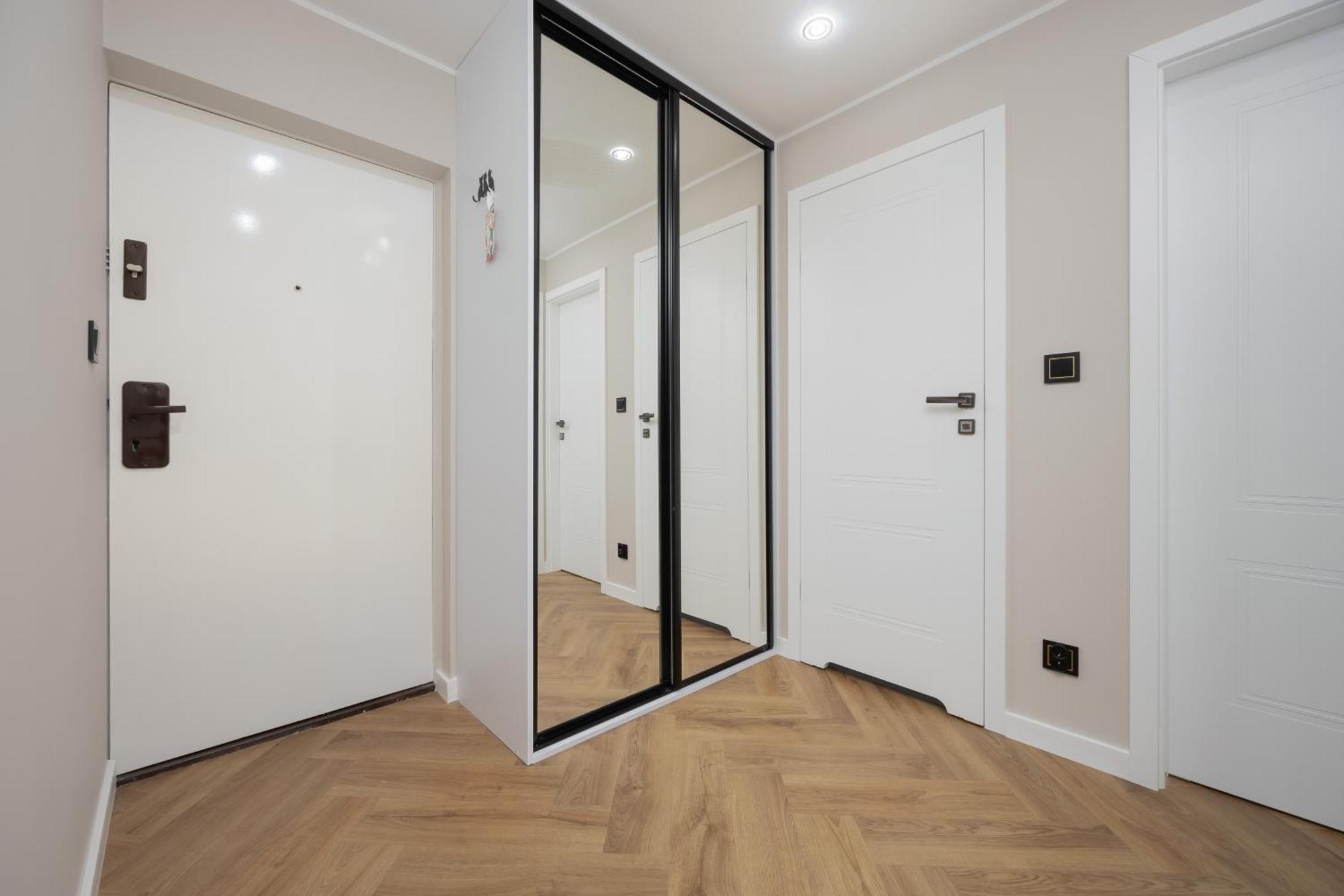Leilighet Tasteful Grzybowska Near Centre By Renters Warszawa